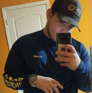 Meet your Posher, Damian a